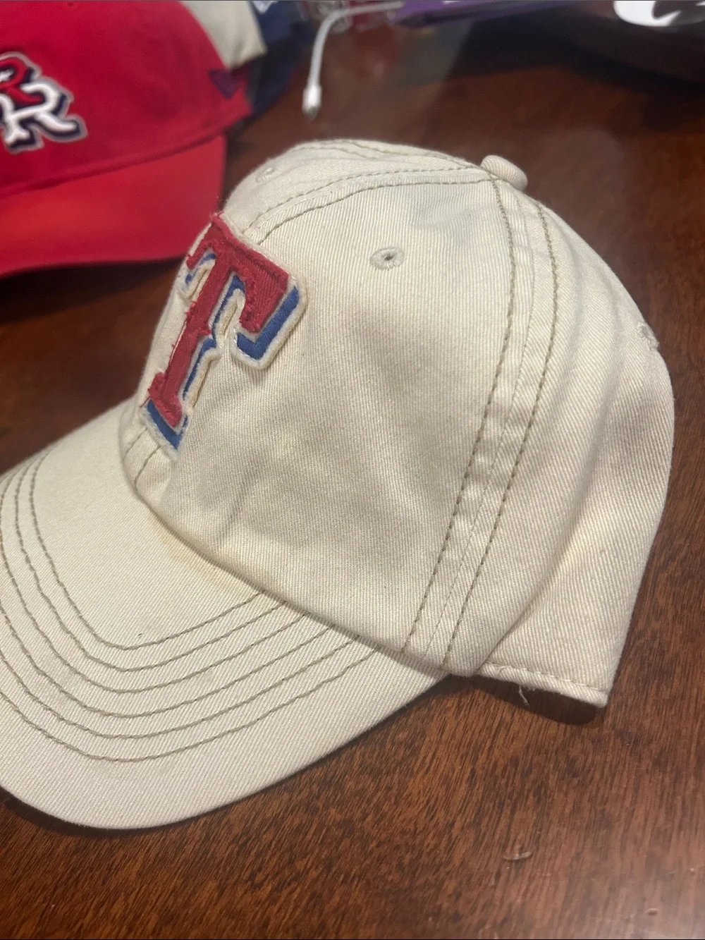 Texas Rangers ‘47 Brand Fitted Light Khaki Baseball Cap Small Read!